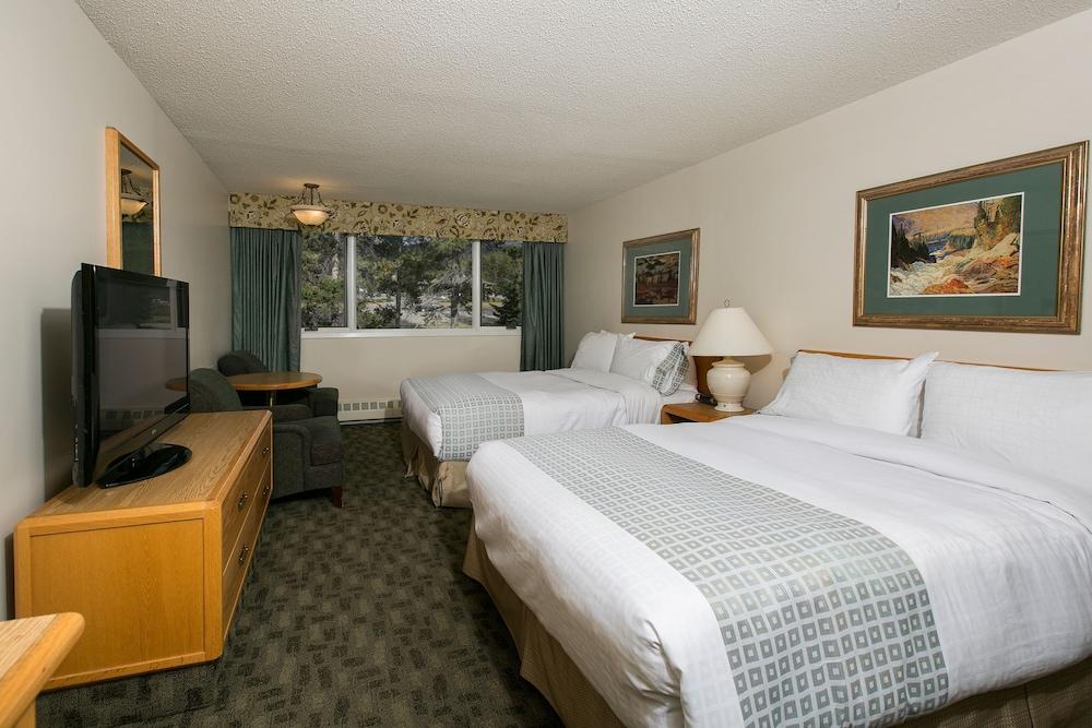 Mountaineer Lodge Lake Louise Eksteriør bilde
