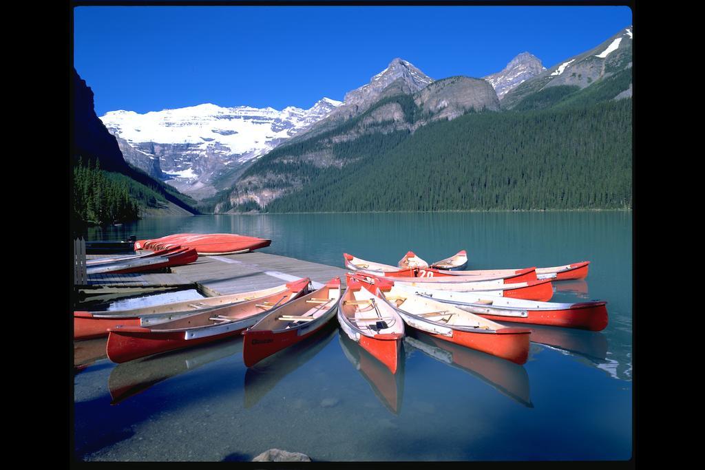 Mountaineer Lodge Lake Louise Eksteriør bilde
